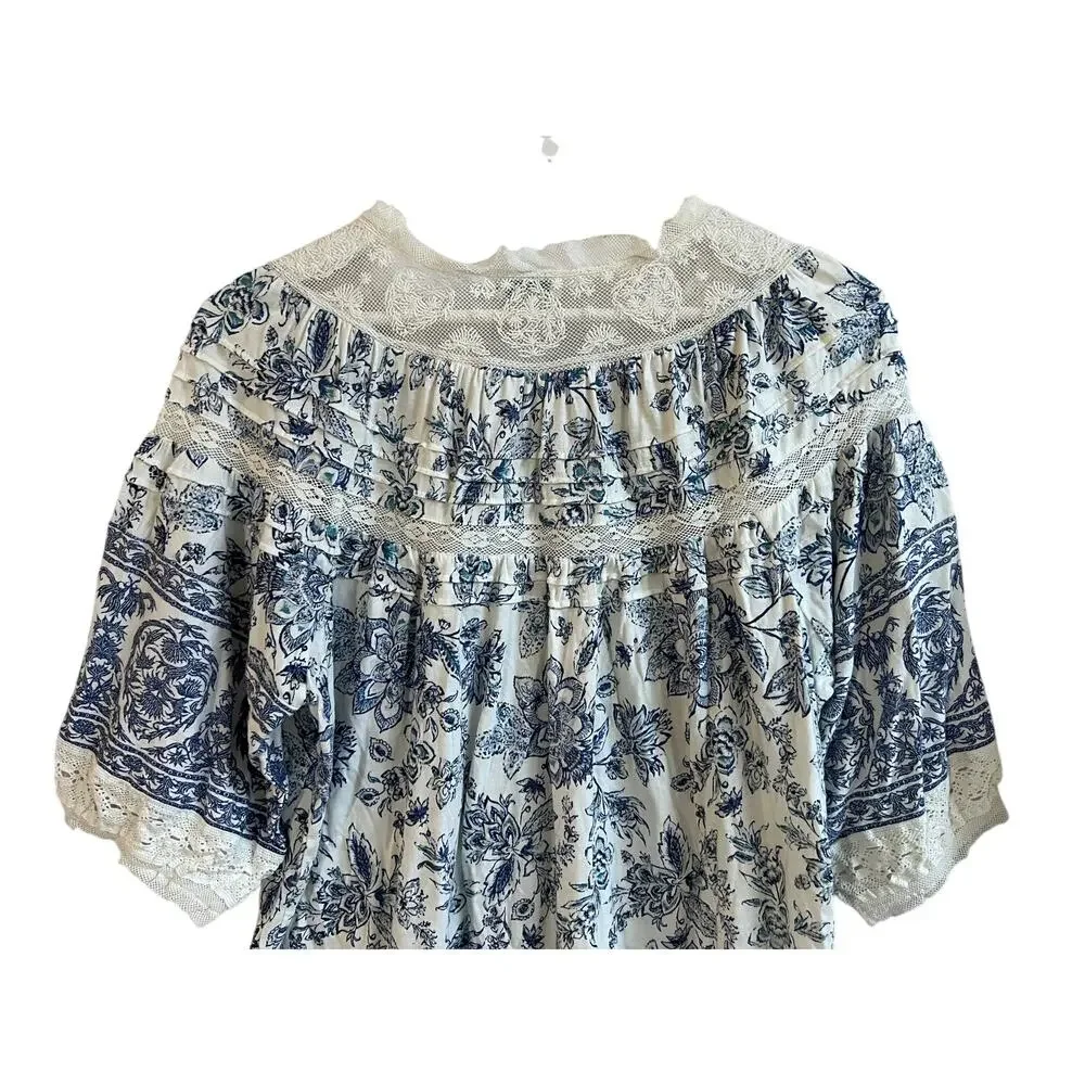 SUNDANCE WOMENS TOP SZ MEDIUM LACE DETAIL RUFFLED  COTTON BLEND WHITE BLUE BOHO - Picture 7 of 11